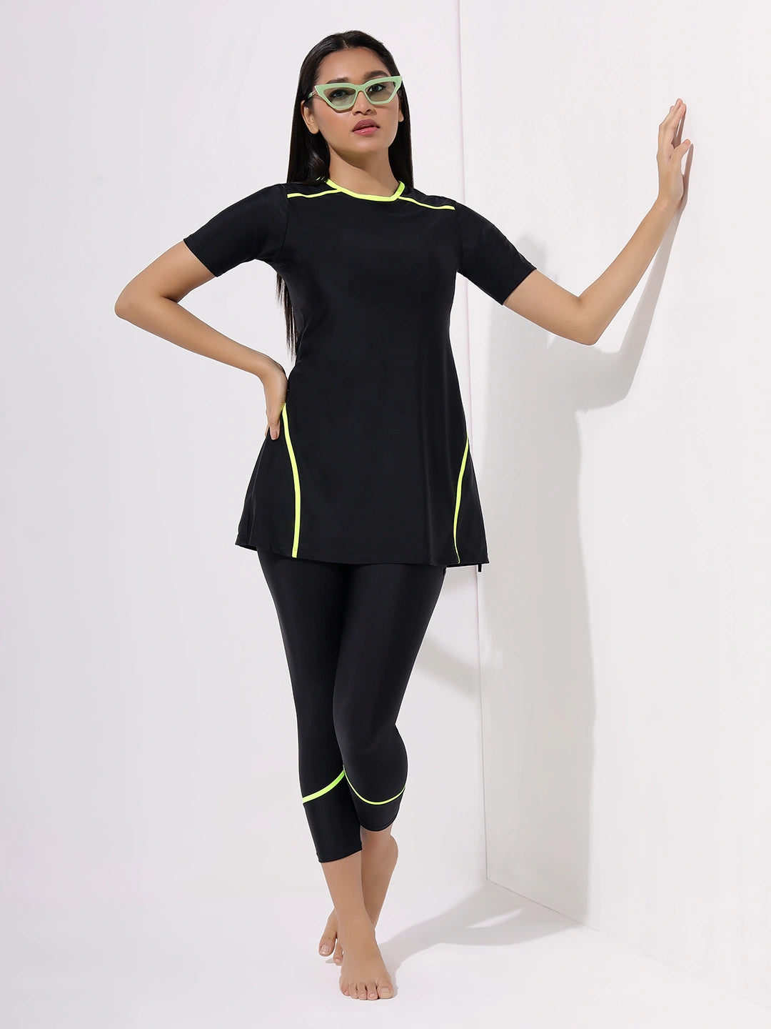 Women's Silhouette Streaks Two-Piece Swimdress and Full Tights Set