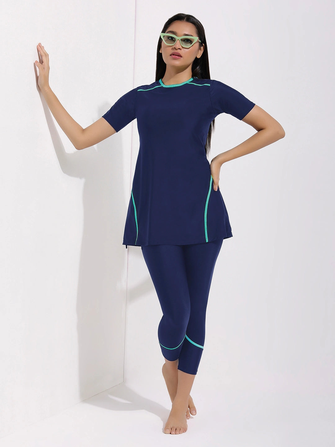 Women's Silhouette Streaks Two-Piece Swimdress and Full Tights Set