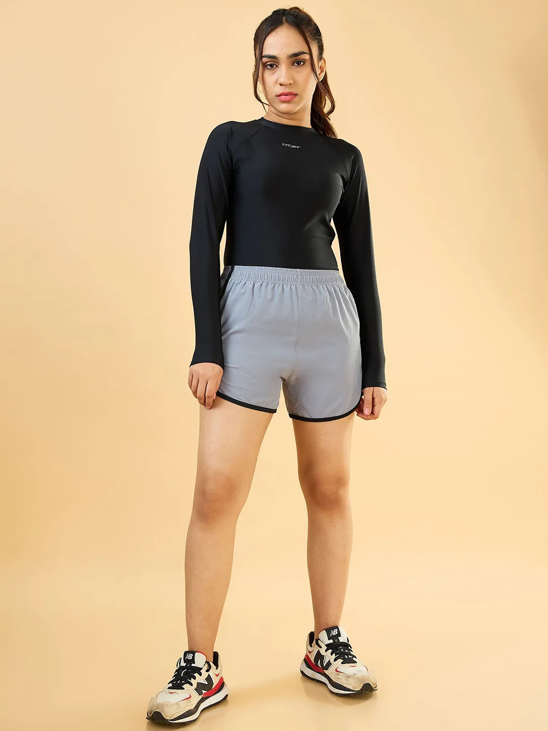 Women's Aero Pulse Shorts